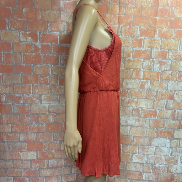 Daytrip Gauze and Lace Dress - Picture 5 of 8